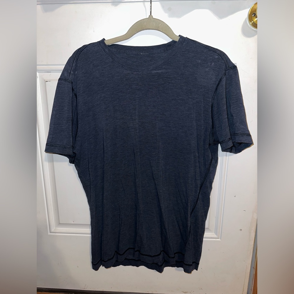 Lululemon men’s shirt